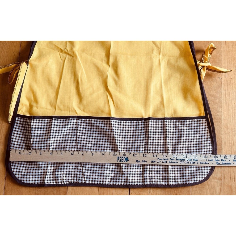 Vtg Apron Mustard Yellow & Brown 3 Pockets Homespun 1970 s Cottage Grandma Core - Picture 8 of 8